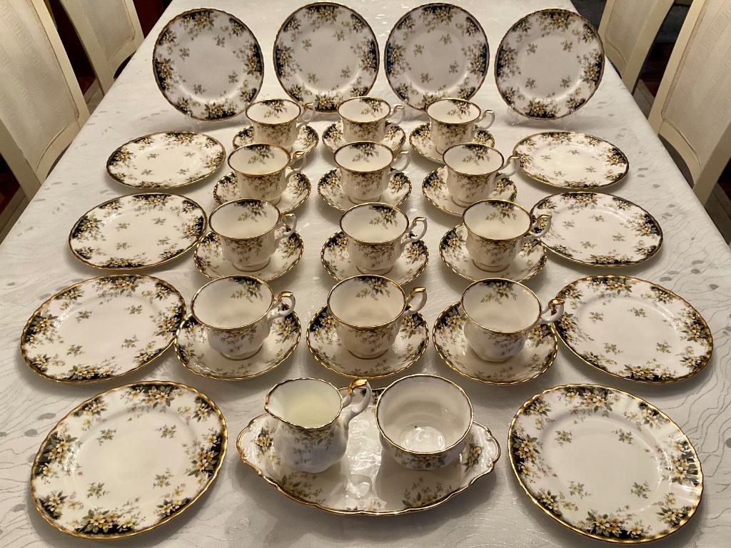 Servies RARE  Royal Albert * Royal Ascot  * 39 pièces, Antiek en Kunst, Antiek | Servies compleet, Ophalen