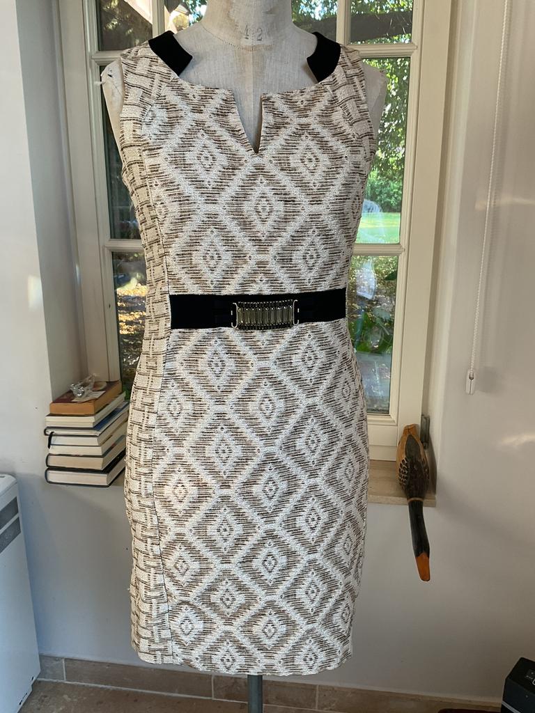 Jurk van Talking French , maat 36, Ophalen of Verzenden, Zo goed als nieuw, Maat 36 (S), Beige