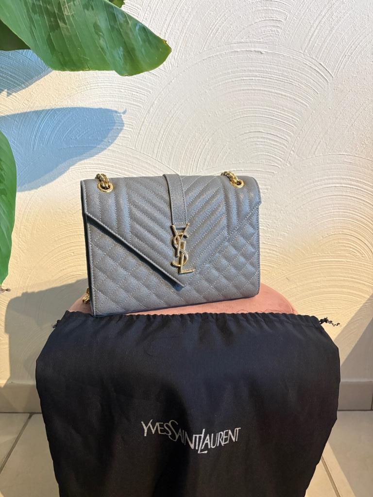 Handtas Yves Saint Laurent, Handtassen en Accessoires, Tassen | Damestassen, Ophalen of Verzenden, Zo goed als nieuw, Grijs, Handtas