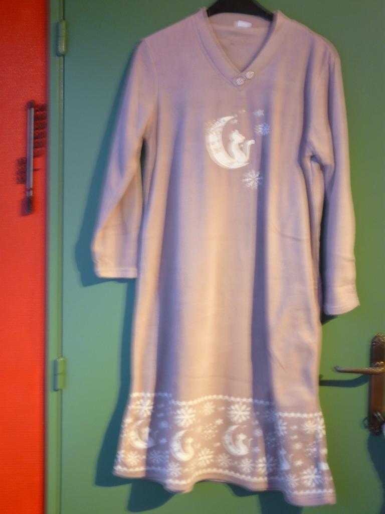 Heerlijk warm , zacht, 3 x homewear/nachtkleed maat M& L, Kleding | Dames, Ophalen, Bruin, Maat 42/44 (L), Zo goed als nieuw