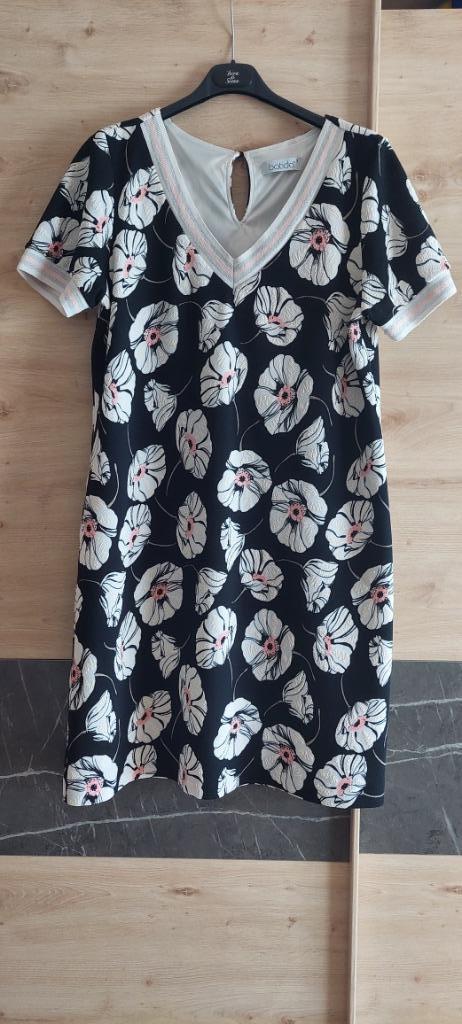 Bloemenjurk Batida maat 3, Kleding | Dames, Jurken, Maat 38/40 (M), Ophalen of Verzenden, Zo goed als nieuw, Knielengte