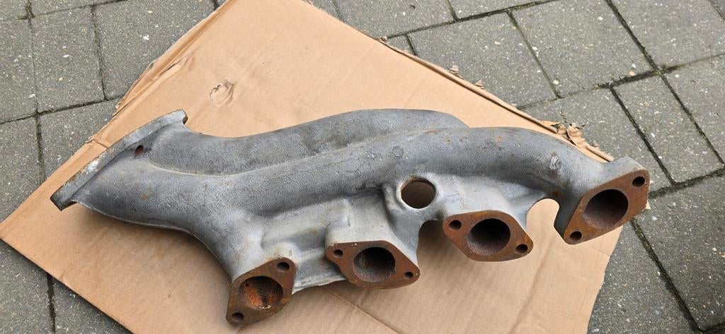 W201 Mercedes 190E Uitlaatspruitstuk 1021422401, Auto-onderdelen, Motor en Toebehoren, Ophalen, Gebruikt