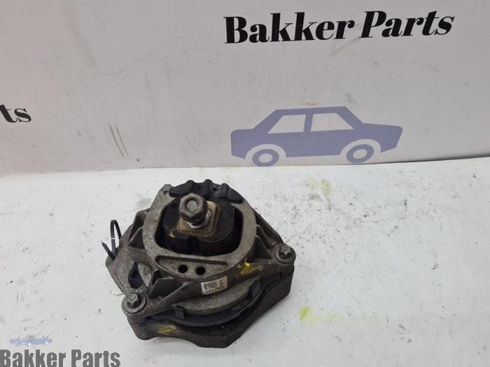 Support moteur d'un BMW 3-Serie, -, -, 3 mois de garantie, Utilisé