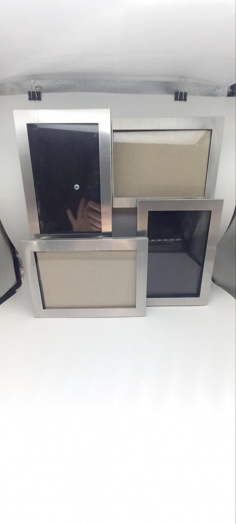 Peel frame combineert 4 foto's., Minder dan 50 cm, Metaal of Aluminium, Ophalen of Verzenden, Zo goed als nieuw