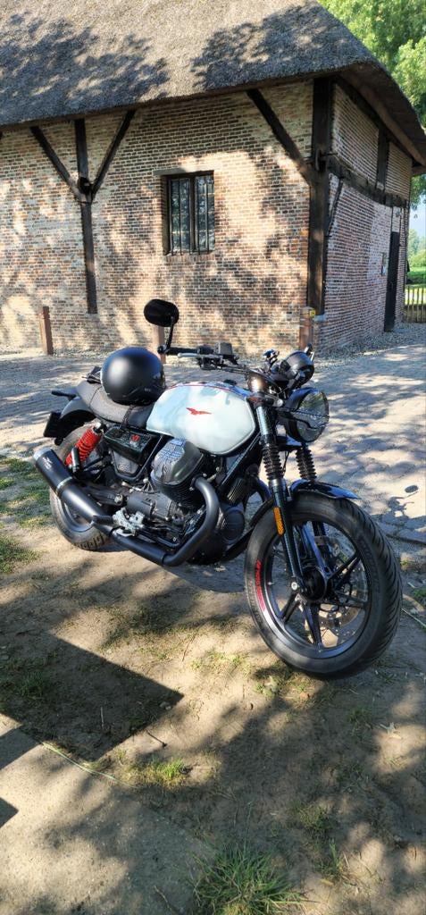 Moto Guzzi V7 Dix, Particulier