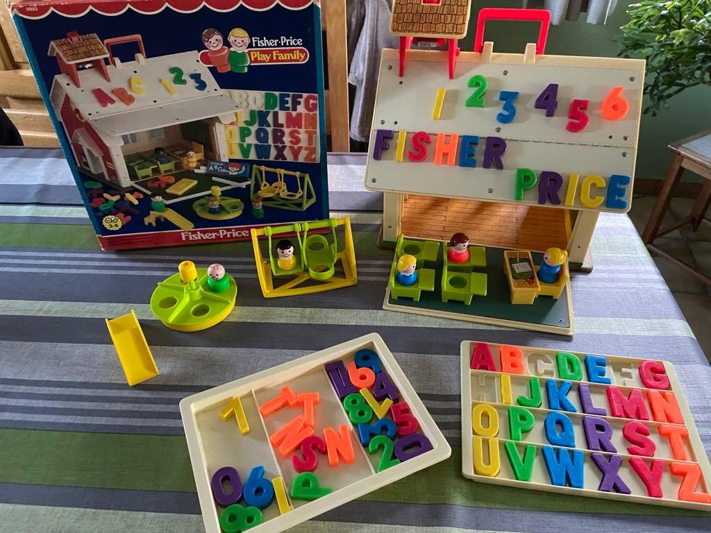 Ancien Jouet École Fisher Price 923 Play Family School et Cl, Kinderen en Baby's, Speelgoed | Fisher-Price, Ophalen, Zo goed als nieuw