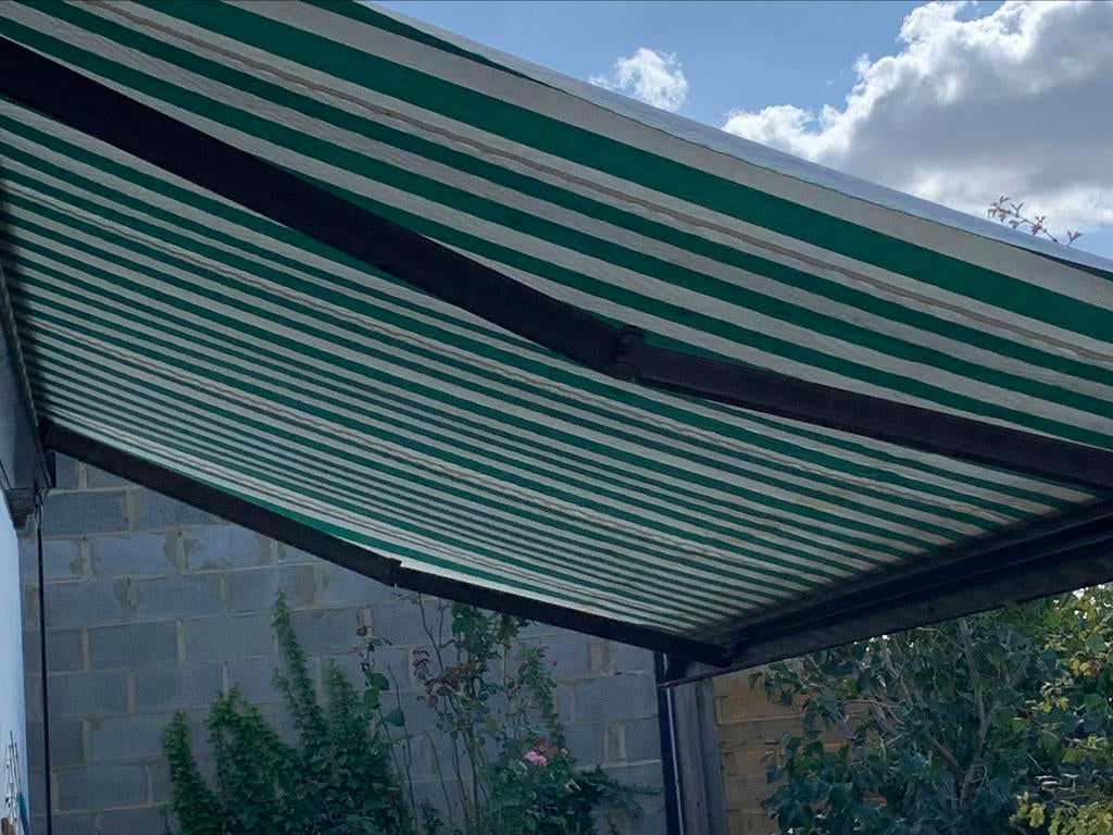 Store banne solaire deja démonté, Enlèvement, Comme neuf