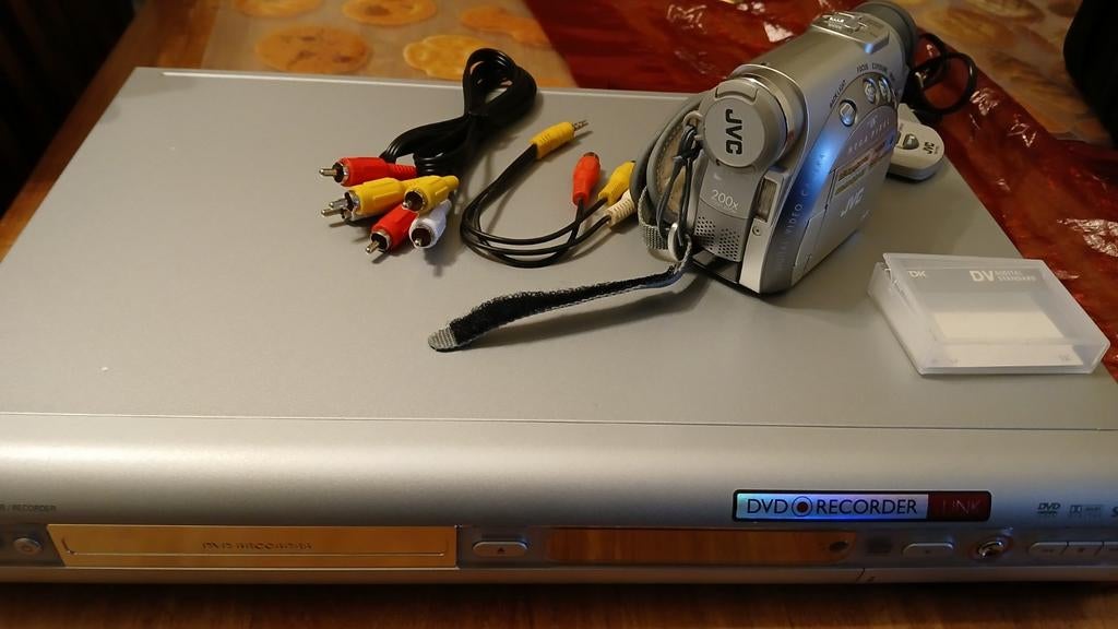 ensemble camera dvd graveur recopier vos casettes, TV, Hi-fi & Vidéo, Philips, Disque dur, Enlèvement ou Envoi, Comme neuf