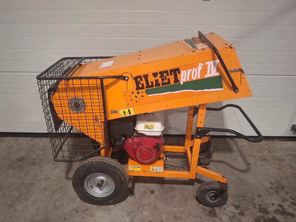 Eliet prof 4, Ophalen, Hakselaar