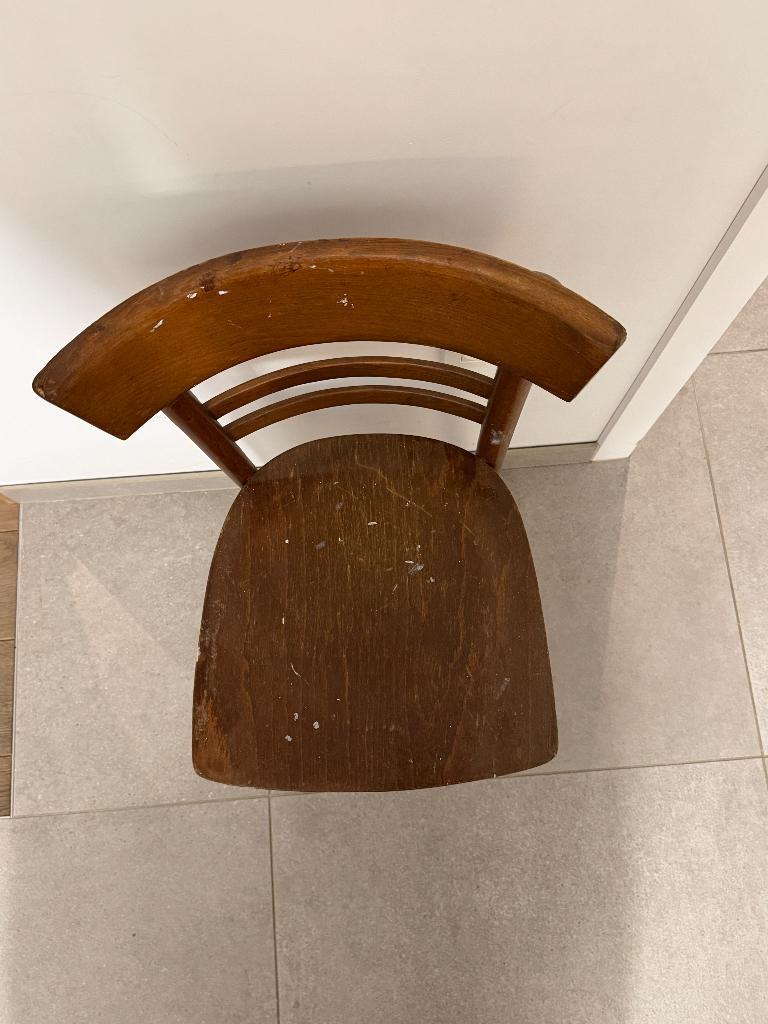 4 op te knappen cafestoelen, Ophalen