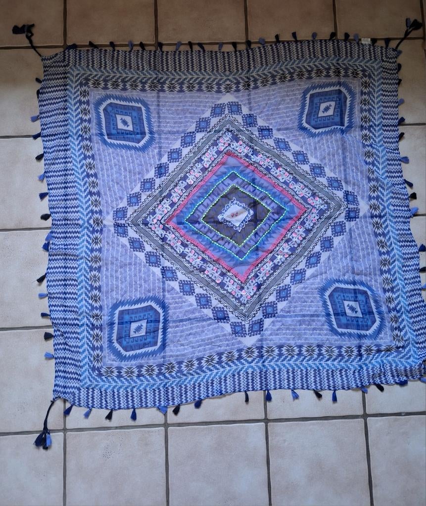 Foulard coloré ethnique, Maison & Meubles, Enlèvement ou Envoi, Neuf
