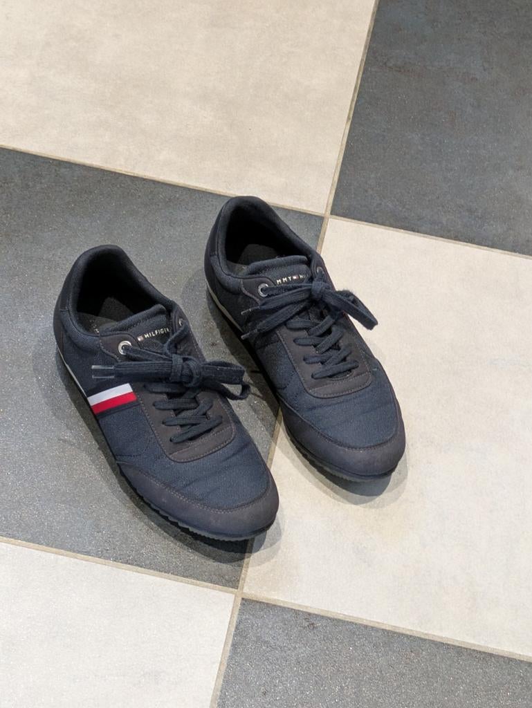 Tommy Hilfiger maat 43, Sports & Fitness, Hockey, Enlèvement, Chaussures