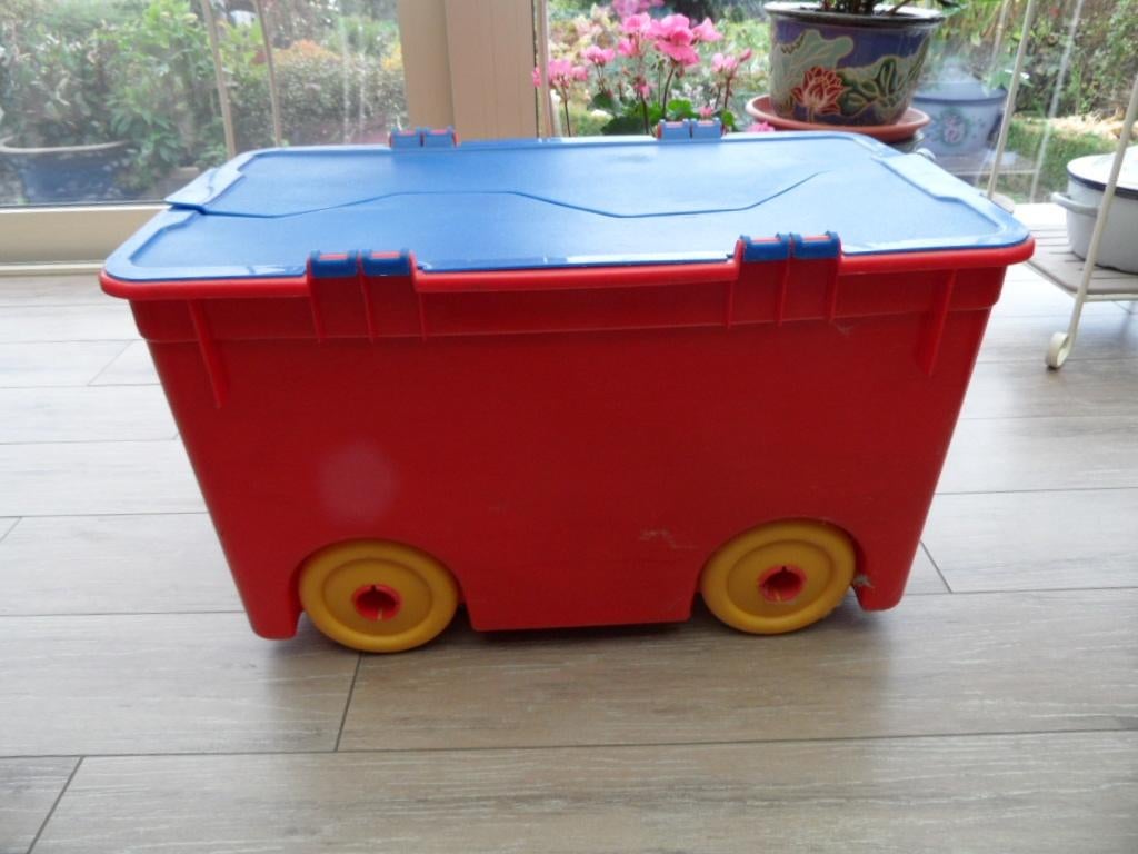 Te koop een speelgoedkist, Huis en Inrichting, Woonaccessoires | Kisten, Ophalen, Overige materialen, Minder dan 50 cm, 50 tot 100 cm