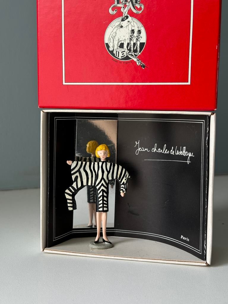 JC de Castelbajac robe zèbre 1987 - pixi mode, Collections, Statues & Figurines, Comme neuf, Enlèvement ou Envoi