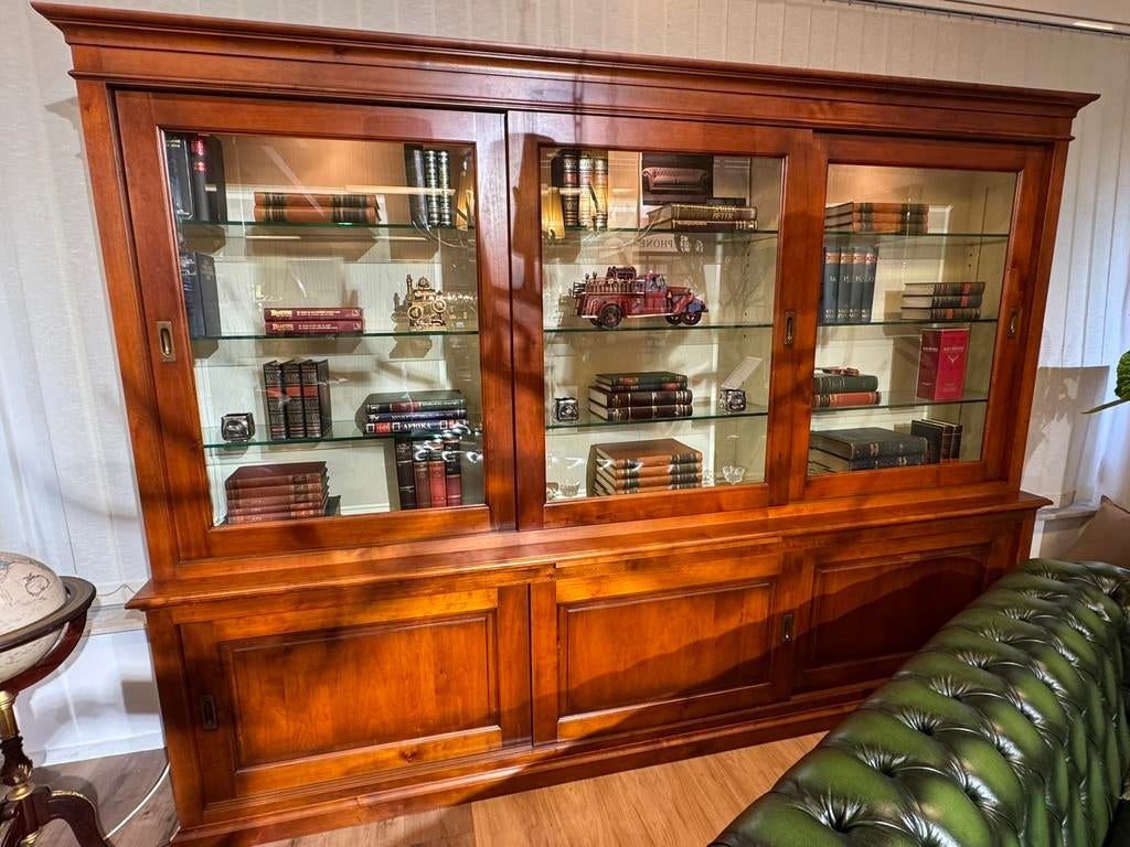 Grote massief kersenhouten boekenkast vitrinekast Glas, Ophalen of Verzenden, Zo goed als nieuw, Kersenhout