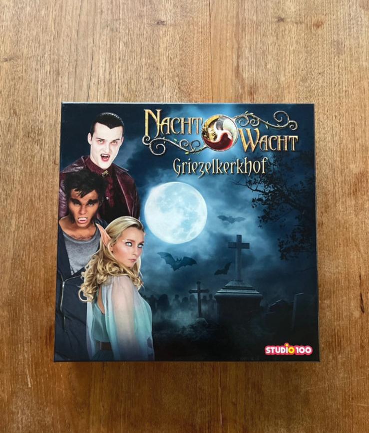 Nachtwacht griezelkerkhof bordspel, Nieuw, Ophalen of Verzenden, Drie of vier spelers, Studio 100