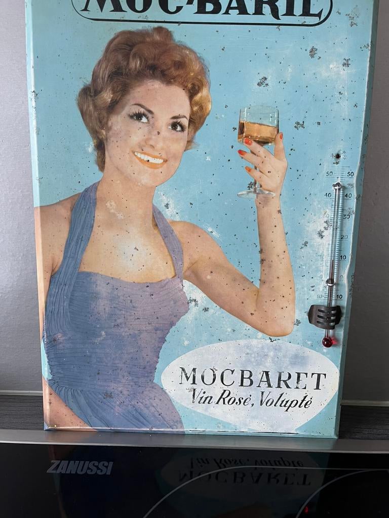 Plaque Publicitaire Moc Baril Originale En Tole Annees 50, Enlèvement ou Envoi, Utilisé