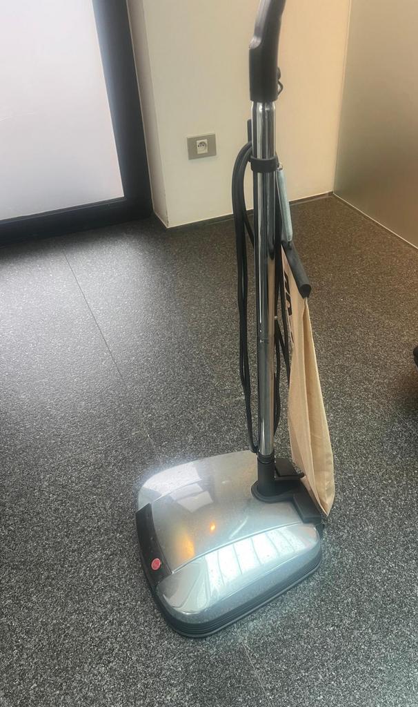 Polisseuse HOOVER (F38PQ), Bricolage & Construction, Enlèvement, Utilisé