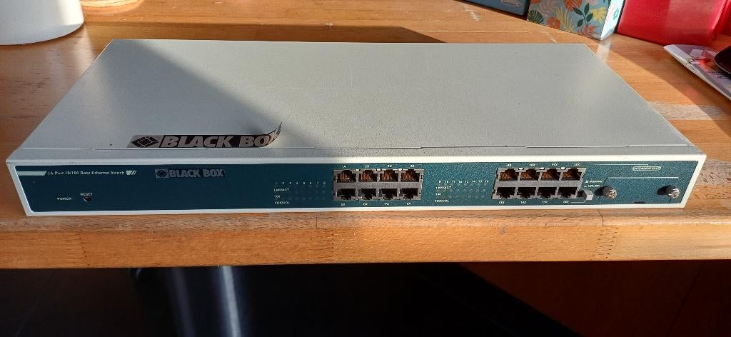 Netwerkswitch  Blackbox, Ophalen of Verzenden, Gebruikt