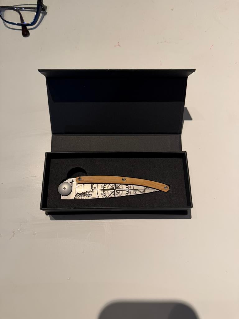 Couteau de poche Deejo, Maison & Meubles, Cuisine | Vaisselle, Enlèvement, Comme neuf