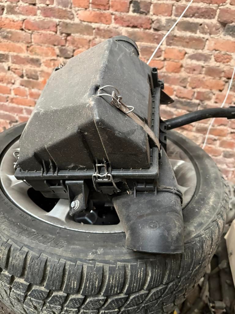 Mercedes w124 Om606 atmo luchtfilterbehuizing, Auto-onderdelen, Motor en Toebehoren, Ophalen