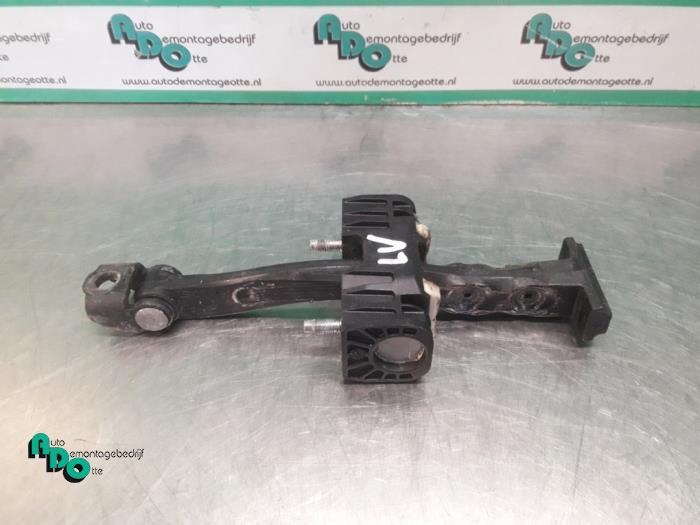 Butée 2portes gauche d'un Opel Astra (Astra H 04-), -, Opel, 3 mois de garantie, Utilisé