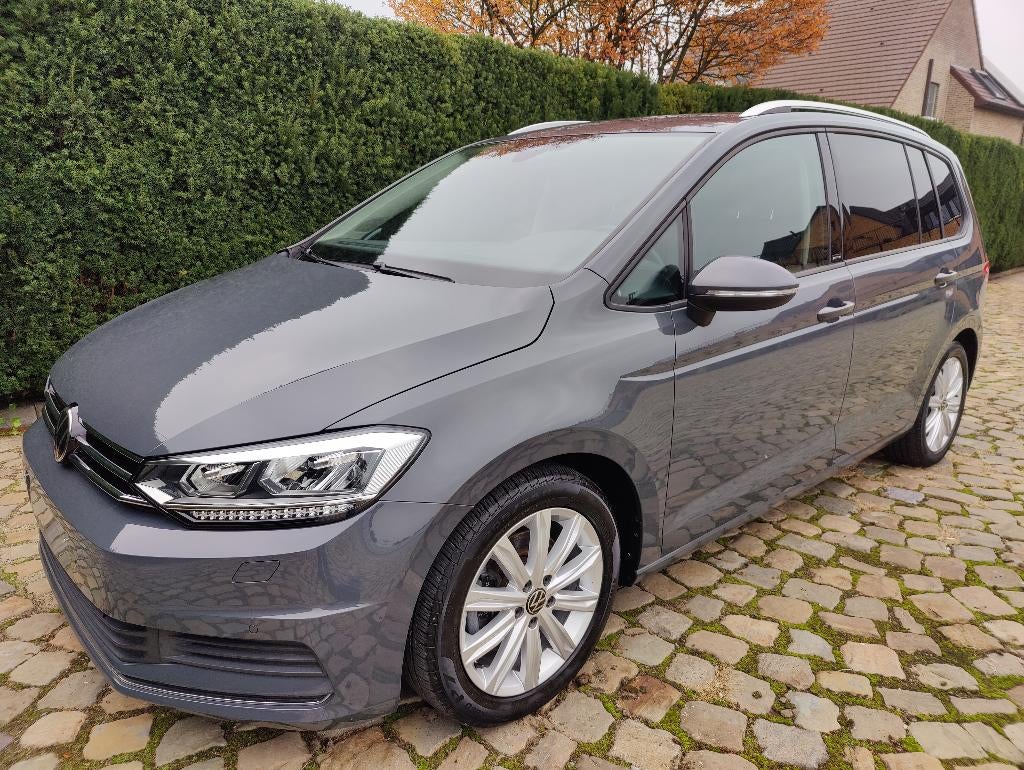 Volkswagen Touran 1.5 TSI OPF DSG ACTIVE, Auto's, Stof, 1498 cc, 4 cilinders, 7 zetels