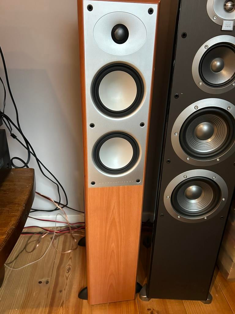 enceintes amplifiées Mordaunt Short  MS 502, TV, Hi-fi & Vidéo, Autres marques, Comme neuf, Enlèvement, Haut-parleurs Frontaux, Arrière ou Stéréo