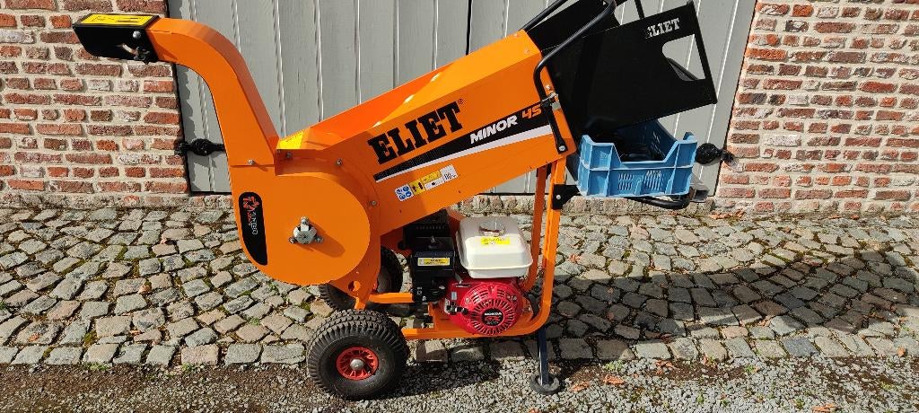 ELIET MINOR 4S met trekhaak aanhang zitmaaier € 1400 juiste, Tuin en Terras, Hakselaars, Zo goed als nieuw, Benzine, Ophalen