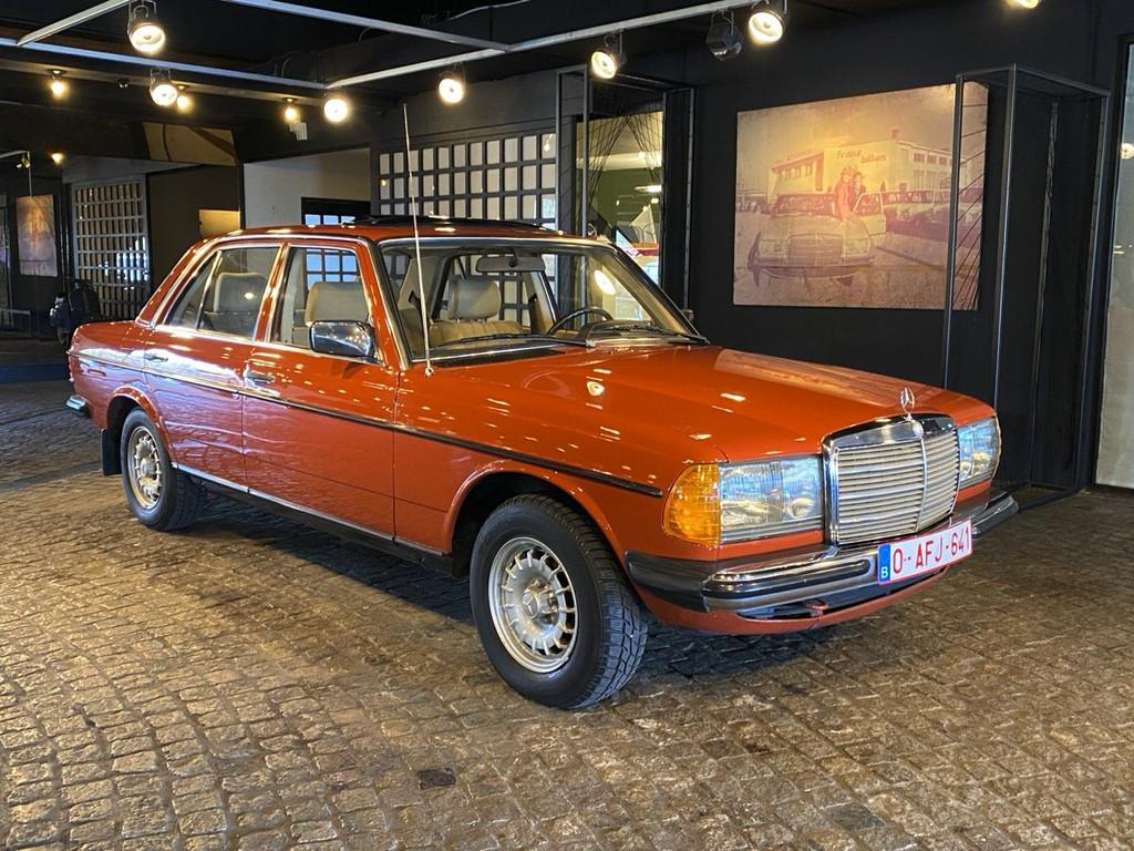 Mercedes-Benz 200-serie 200 W123 200D Automatic (bj 1983), Auto's, Automaat, Overige kleuren, Mercedes-Benz, Bedrijf