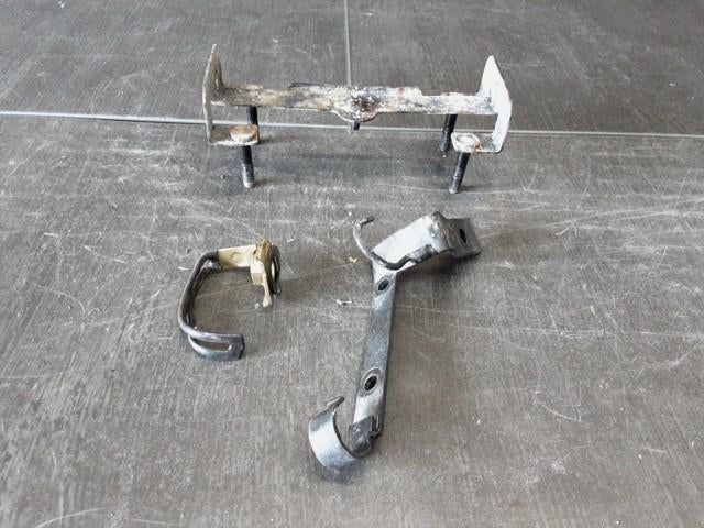 Roadwin 125 2004 - 2011 Daelim Beugel Beugel divers D1-61764, Motos