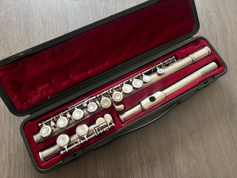 flute traversière yamaha YFL-21S avec étui, Enlèvement ou Envoi, Utilisé, Flûte traversière, Avec valise ou sac