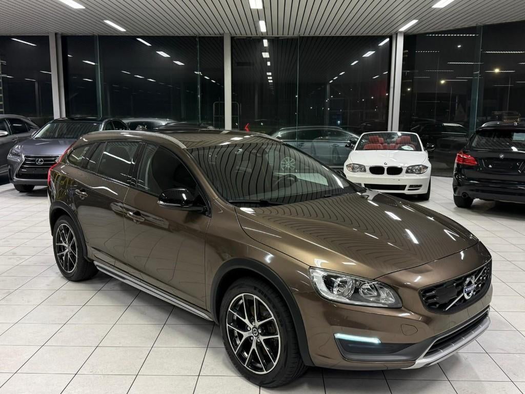 Volvo V60 Cross 2.0D 140kW Euro 6b Année 04/2016,124.000km, Autos, Cuir, Achat, Euro 6, Entreprise