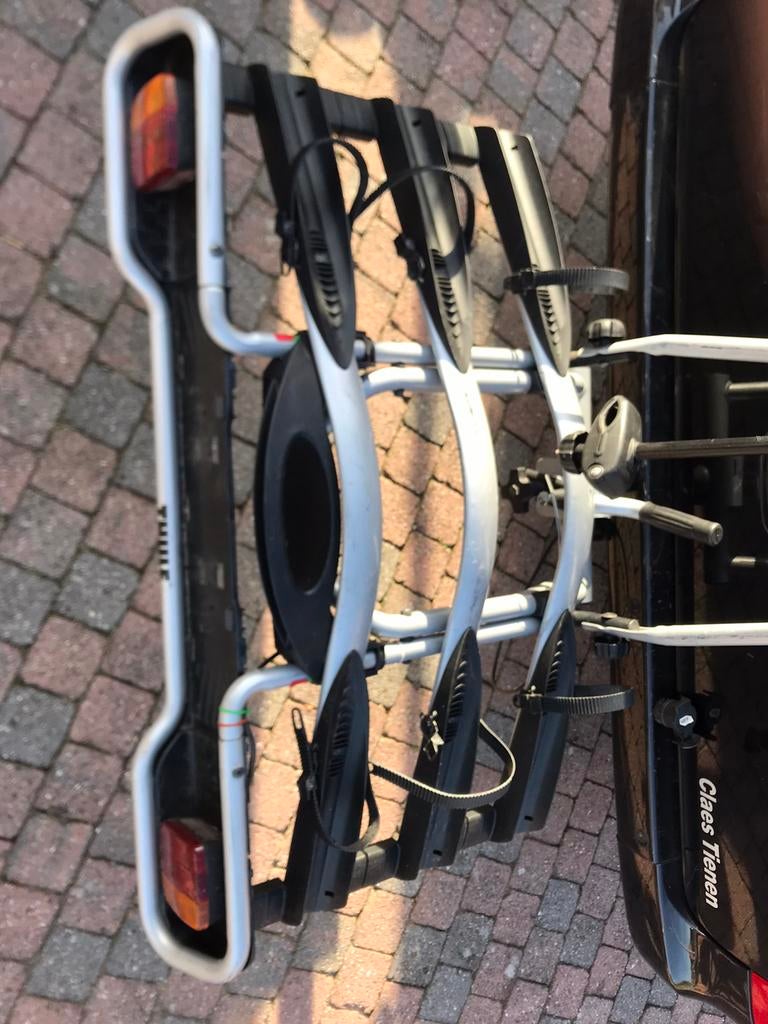 Fietsendrager thule voor drie fietsen kantelbaar, Auto diversen, Fietsendragers, Ophalen of Verzenden