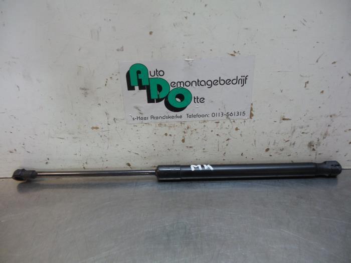 Amortisseur capot moteur gauche d'un Volkswagen Caddy (Caddy, Autos : Pièces & Accessoires, Carrosserie & Tôlerie, Volkswagen