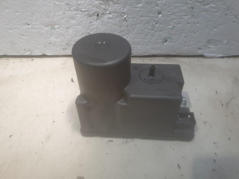 VEROUILLAGE CENTRALISEE MOTEUR Audi 80 (B4) (4a0-862-257-a), Autos : Pièces & Accessoires, Utilisé, Audi