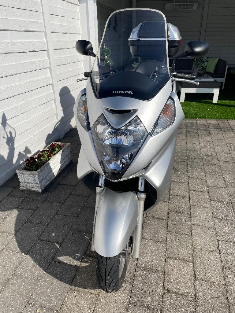 Honda Silver Wing, Scooter, Plus de 35 kW, Transmission par cardan, Particulier