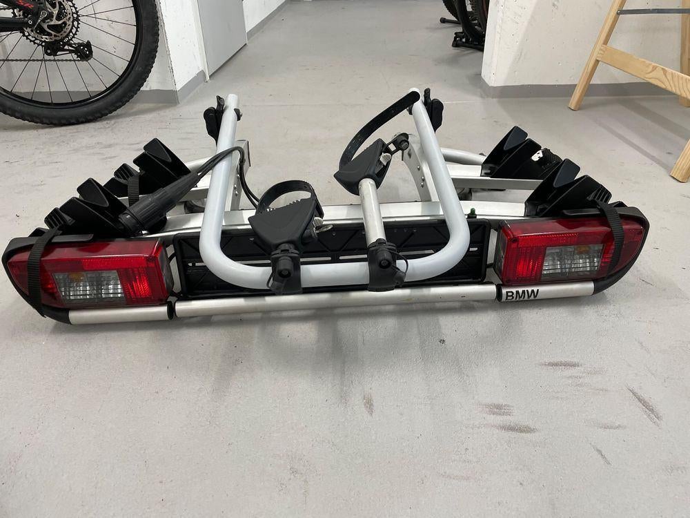 BMW, X1 ,E84 ORIGINELE BMW FIETSENDRAGER ZONDER TREKHAAK, Ophalen, 2 fietsen, Gebruikt, Trekhaakdrager