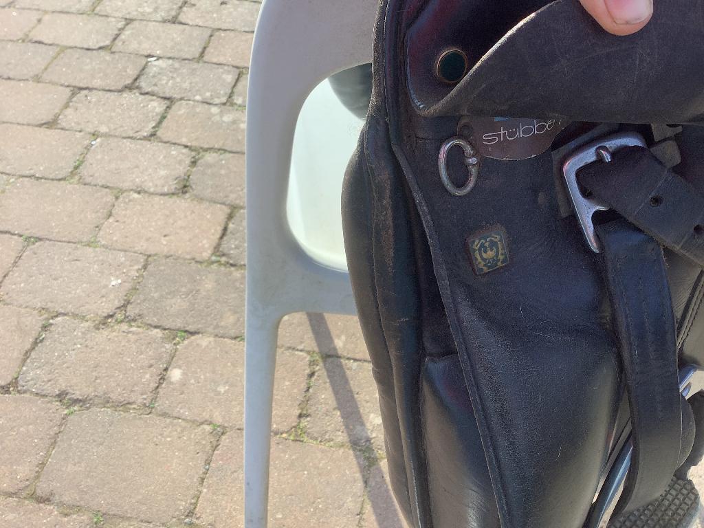 3 zadels, Dieren en Toebehoren, Ophalen, Gebruikt, Dressuur