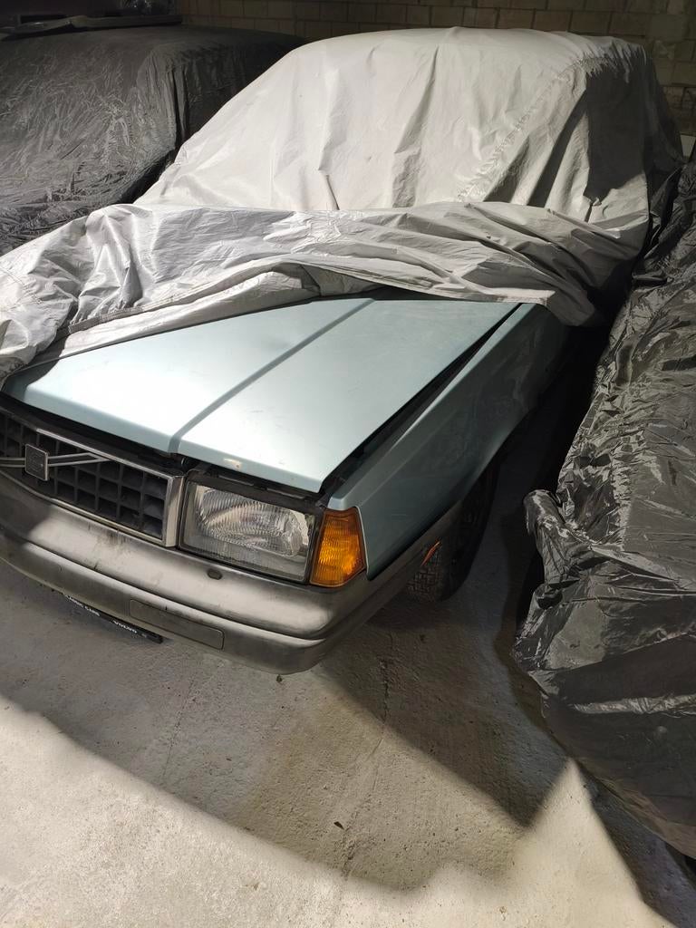 Gezocht volvo 340 360 voor sloop/restauratie, Particulier, Te koop, Benzine