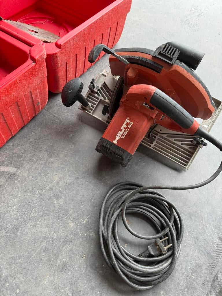 Hilti wsc 85 cirkelzaag, Doe-het-zelf en Bouw, Ophalen, Zo goed als nieuw