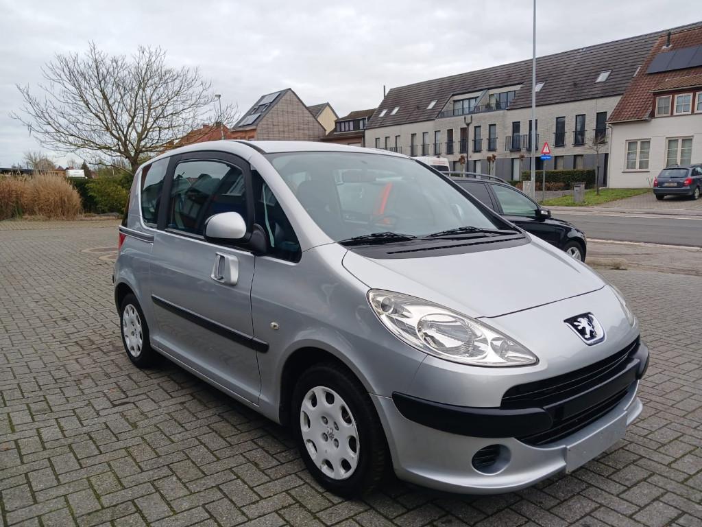 Peugeot 1007 1.6 Benzine Bj 2009 119000km, 1600 cc, Bedrijf, Handgeschakeld, Te koop
