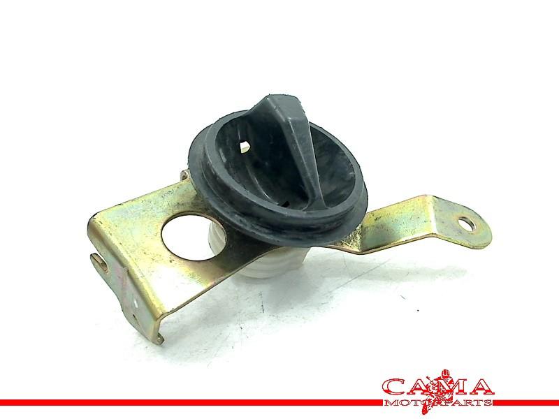 BENZINE KRAAN Honda VFR 750 F 1994-1997 (VFR750F RC36), Motoren, Dhr. S. di Majo, Gebruikt, Info@cama-motorparts.nl, P.J. Troelstraweg 8 8
3144 CX  MAASSLUIS, NL