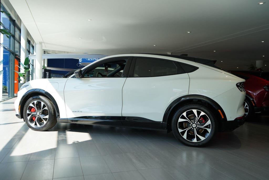 Ford Mustang Mach-E 76kWh AWD Premium - Pano - Camera, Auto's, Automaat, Stof, https://public.car-pass.be/vhr/8e43881f-741a-4194-b767-2299df8662b8