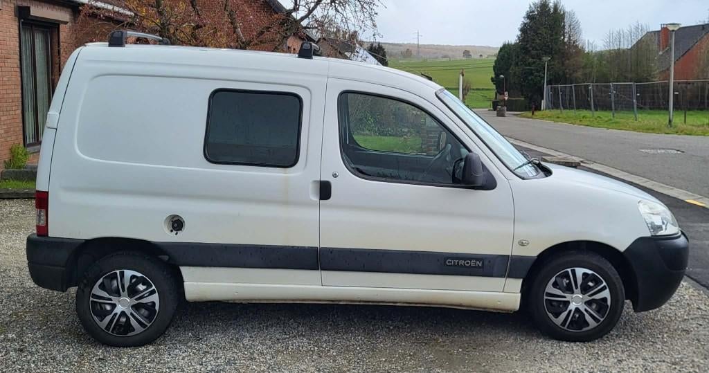 CITROËN BERLINGO 1.6HDI PRÊT À IMMATRICULER!, Autos, Camionnettes & Utilitaires, Particulier, ABS, Airbags, Ordinateur de bord