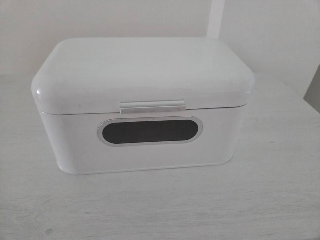 Boite à pain, Maison & Meubles