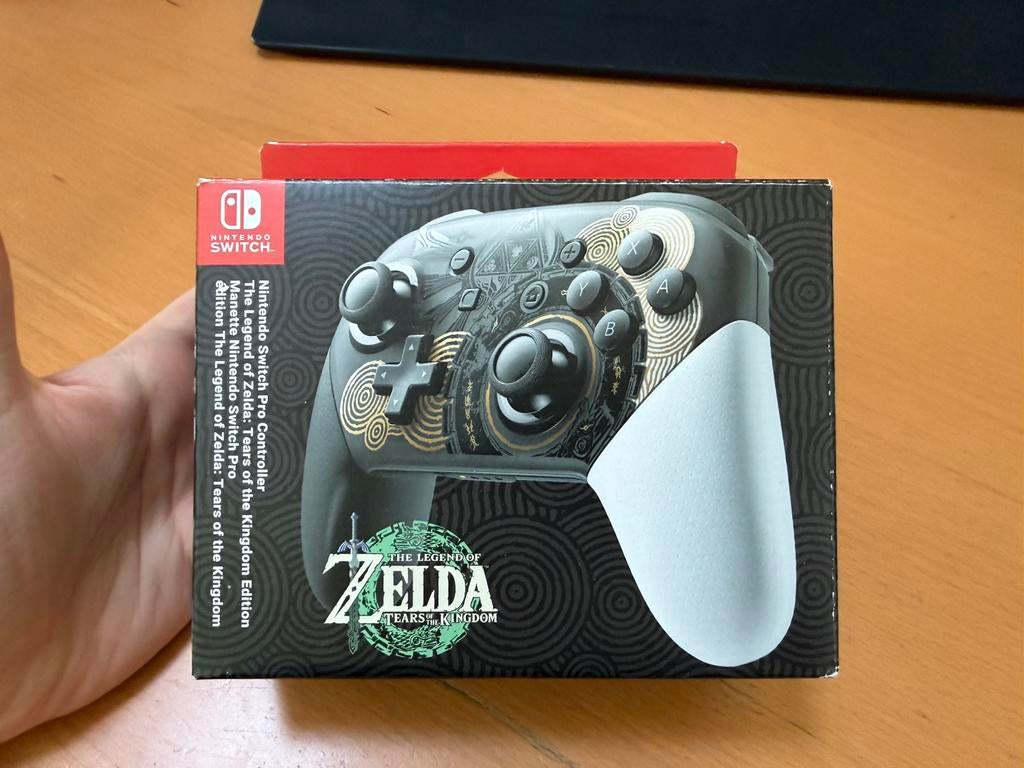 Manette switch pro zelda tears of the kingdom | Nintendo, Consoles de jeu & Jeux vidéo, Enlèvement ou Envoi, Comme neuf, Autres manettes