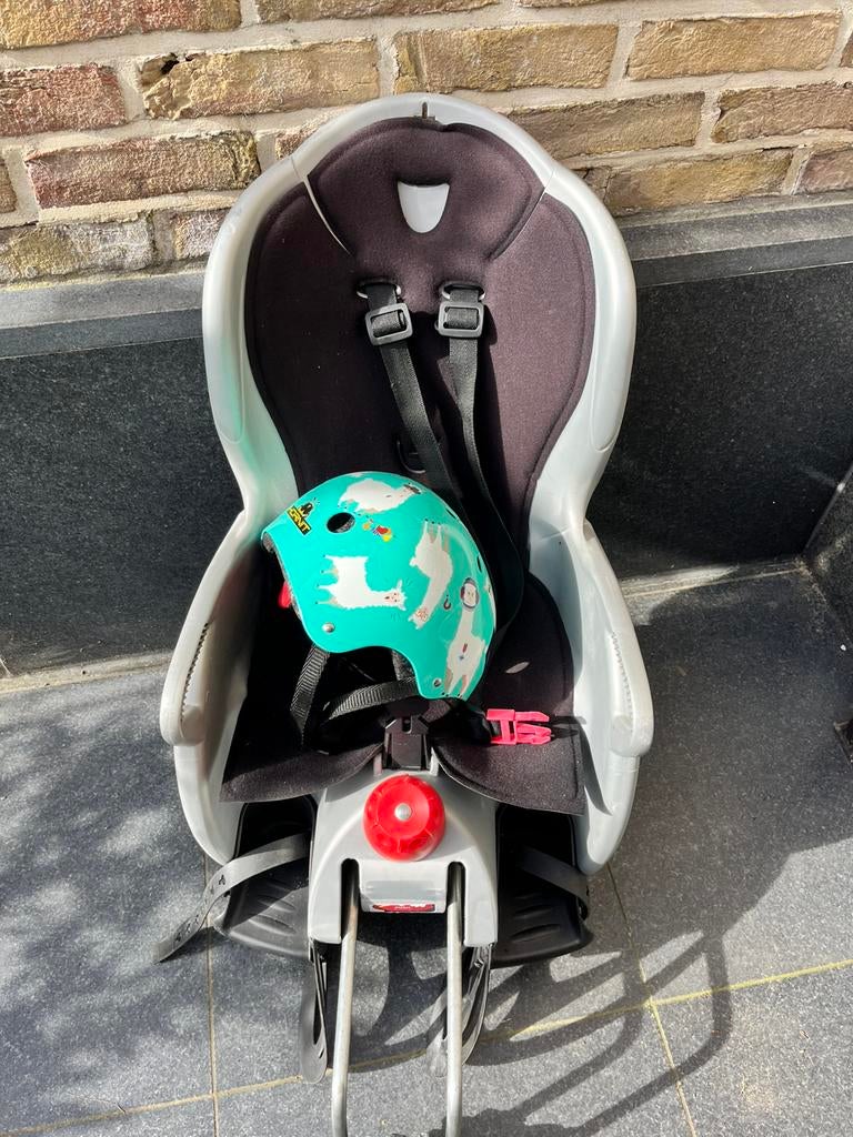 Fietsstoel en fietshelm, Fietsen en Brommers, Ophalen, Zo goed als nieuw