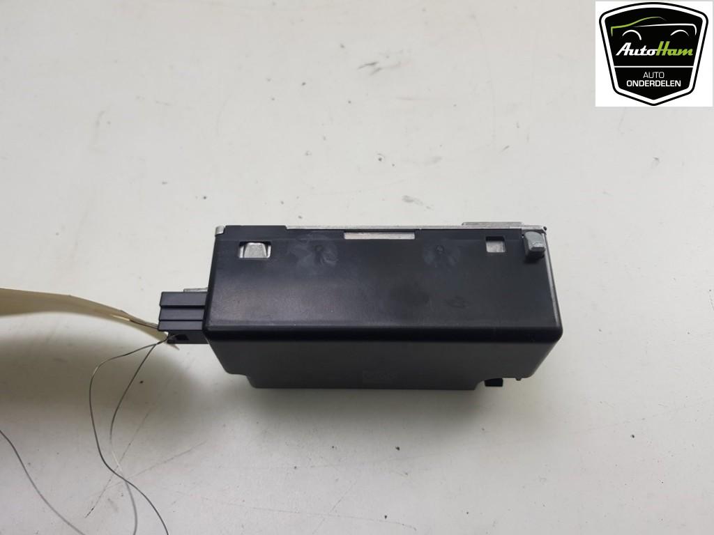 ANTIVOL DE DIRECTION CLA Shooting Brake (118.6) (01-2019/-), Autos : Pièces & Accessoires, Autres pièces automobiles, Mercedes-Benz