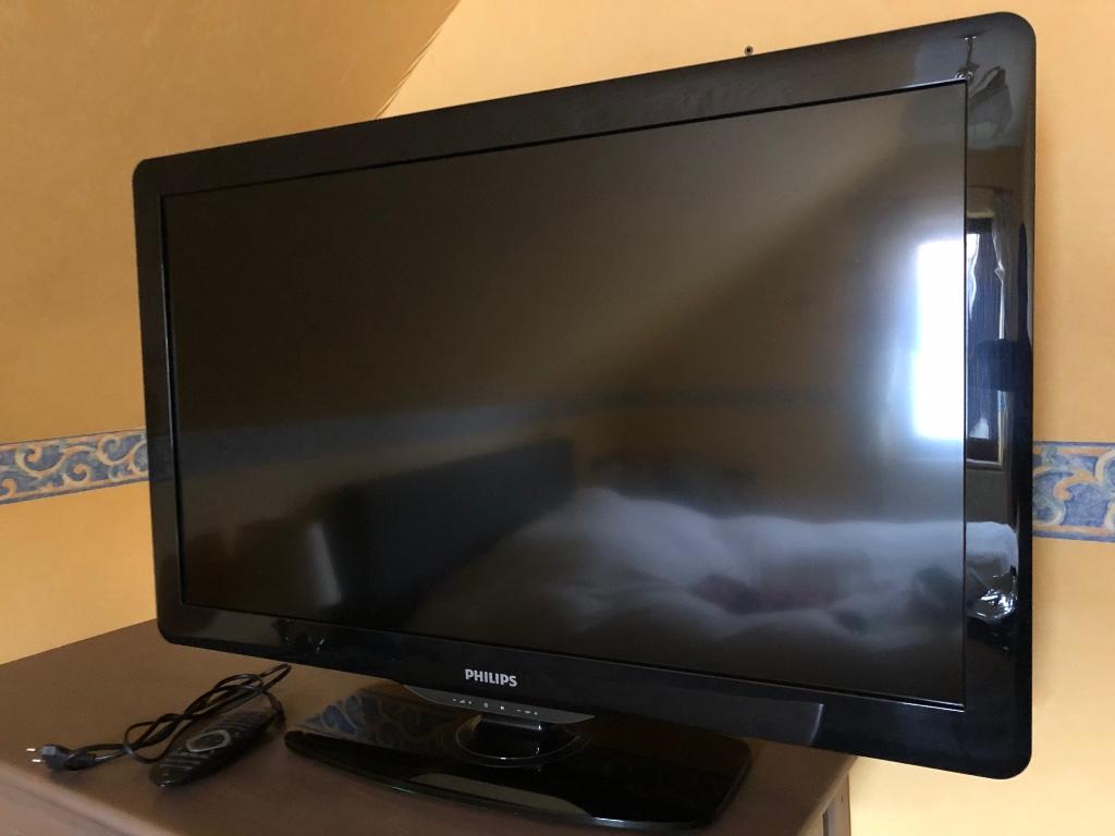 TV Philips et Samsung, Audio, Tv en Foto, Televisies, Zo goed als nieuw, LCD, Philips, Ophalen